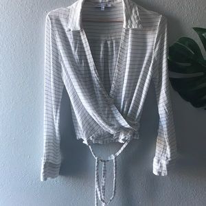 Deep v cropped blouse.